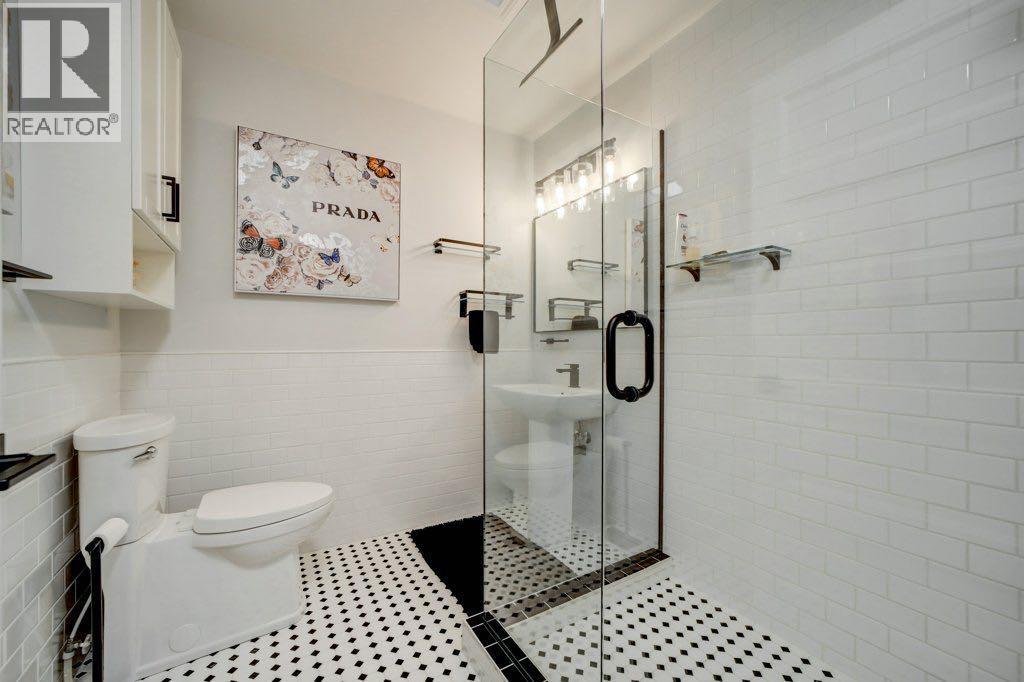 13521 15 Avenue - 30