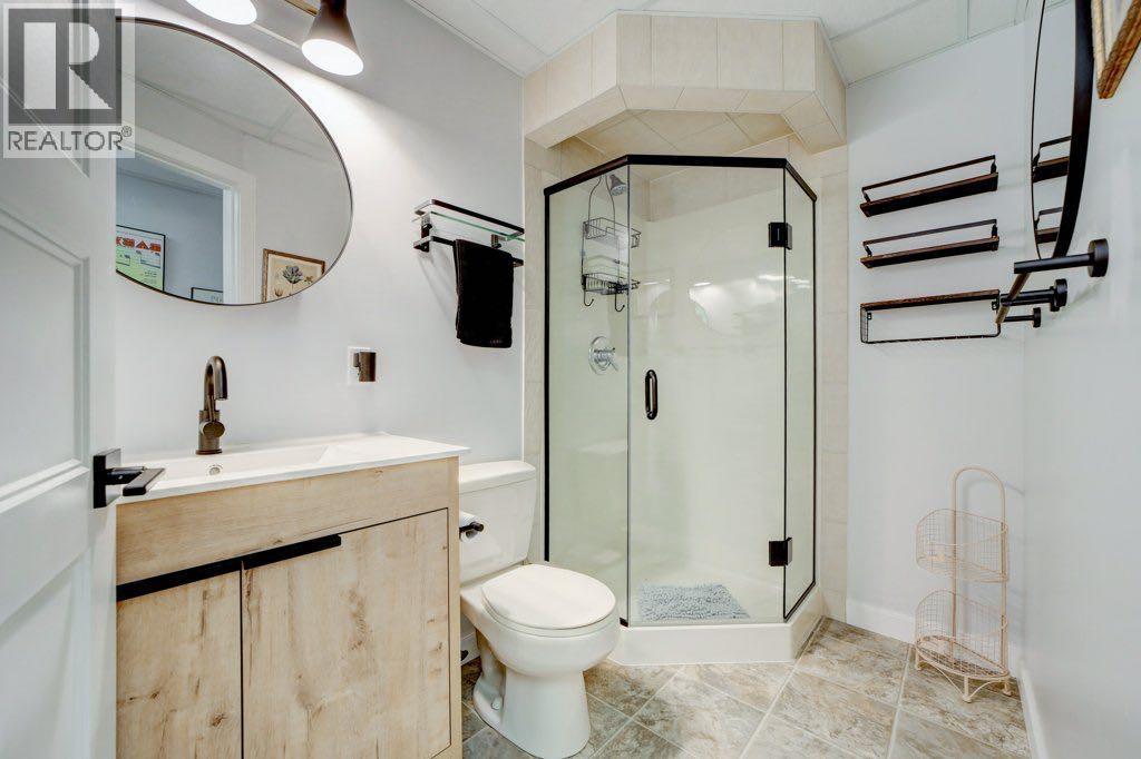 13521 15 Avenue - 36