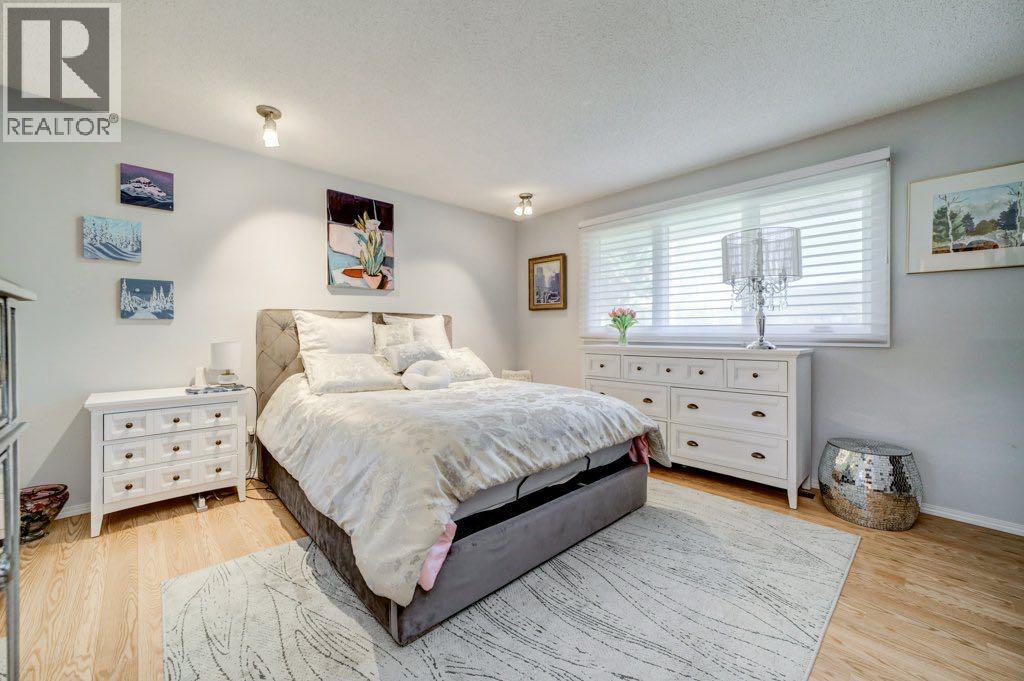 13521 15 Avenue - 28