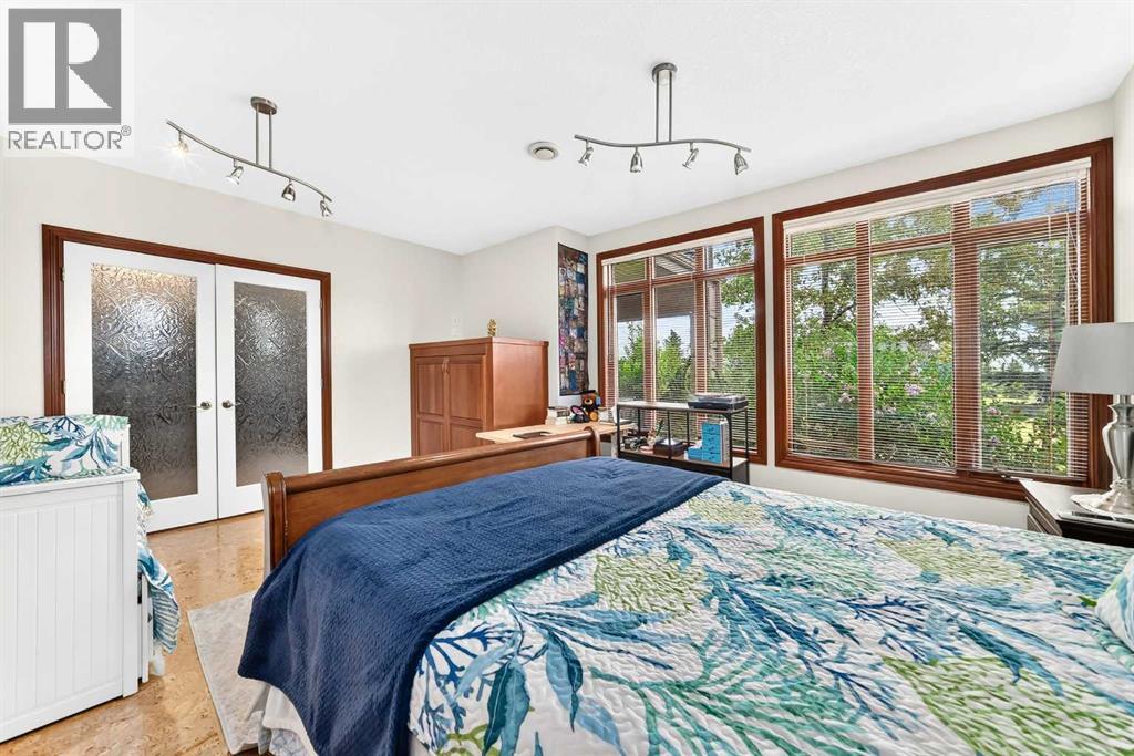 198029 SPRUCE MEADOWS Way - 36