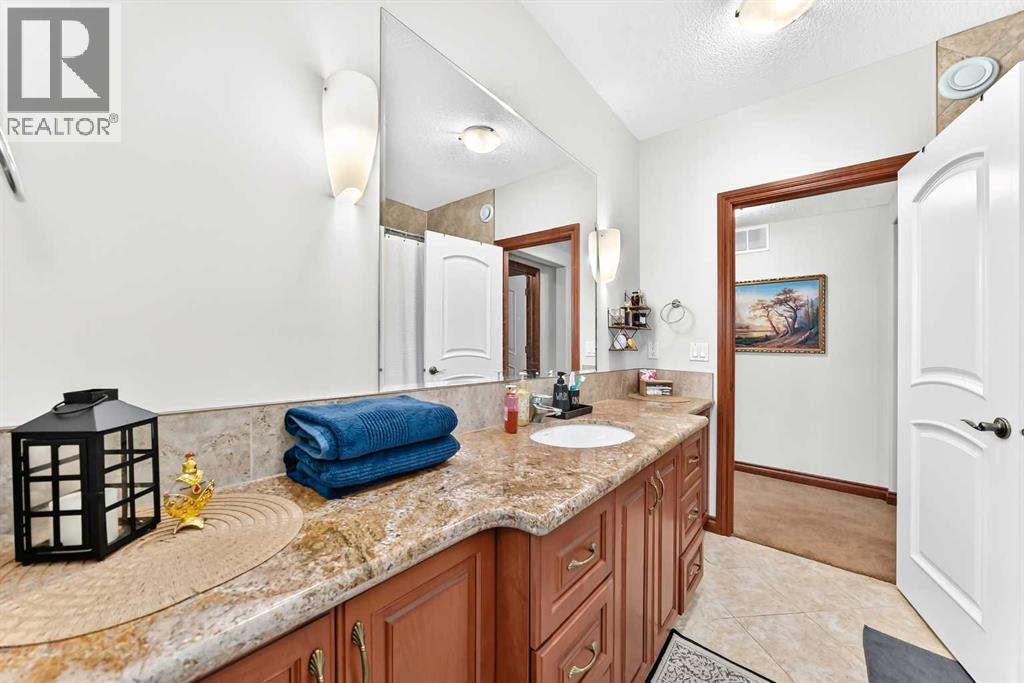 198029 SPRUCE MEADOWS Way - 41