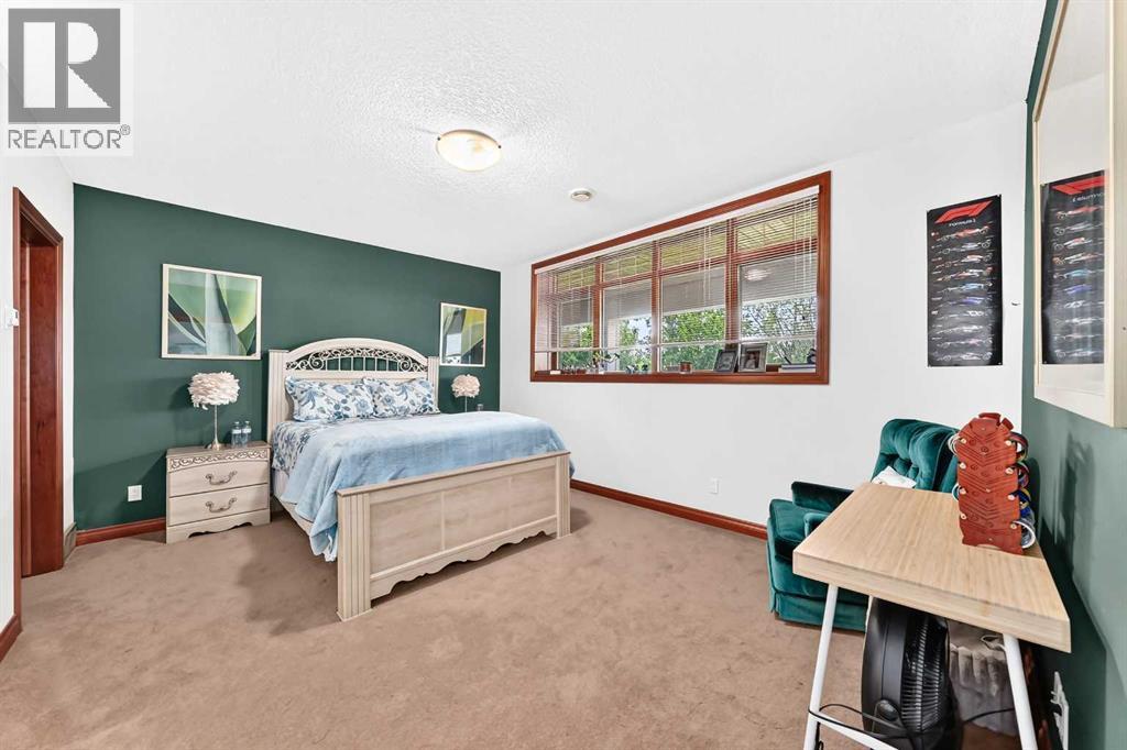 198029 SPRUCE MEADOWS Way - 39
