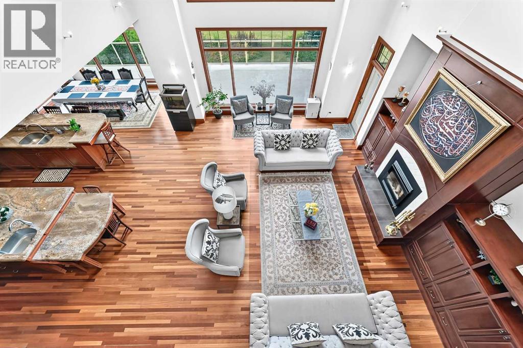 198029 SPRUCE MEADOWS Way - 30