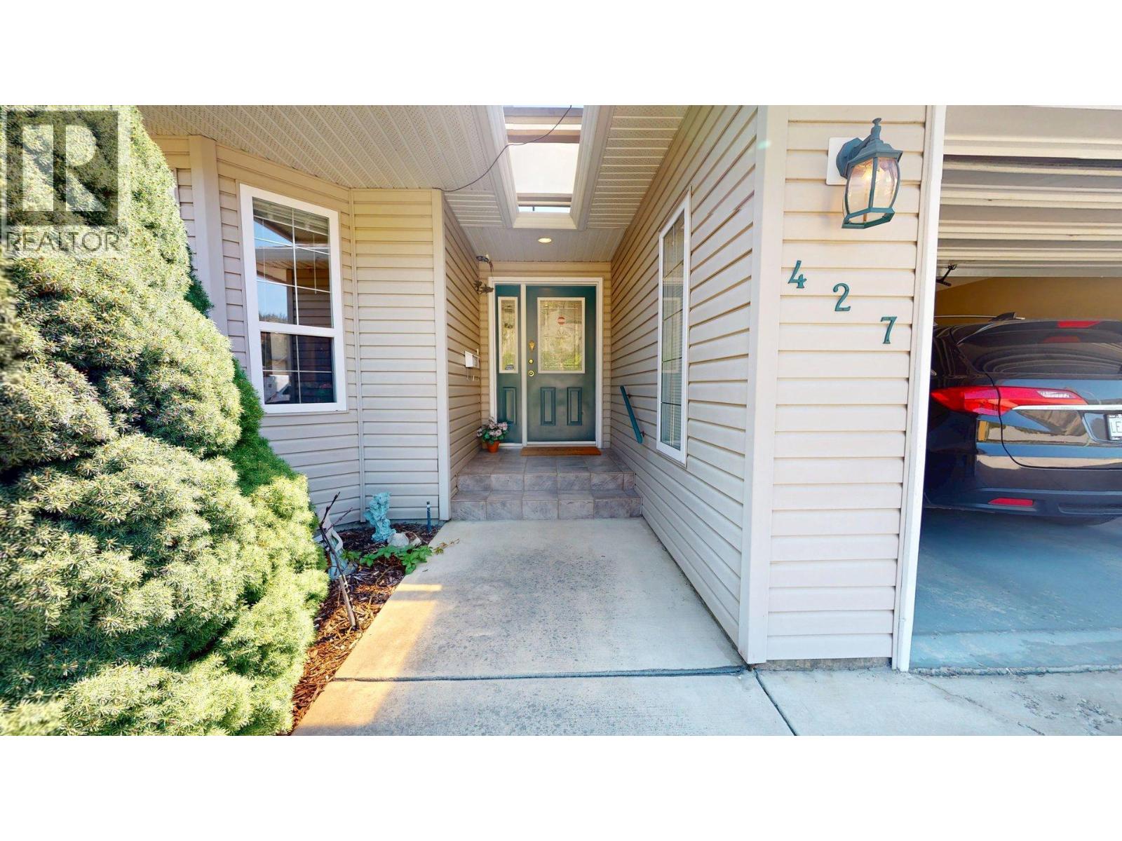  427 Ballou Place, Kelowna