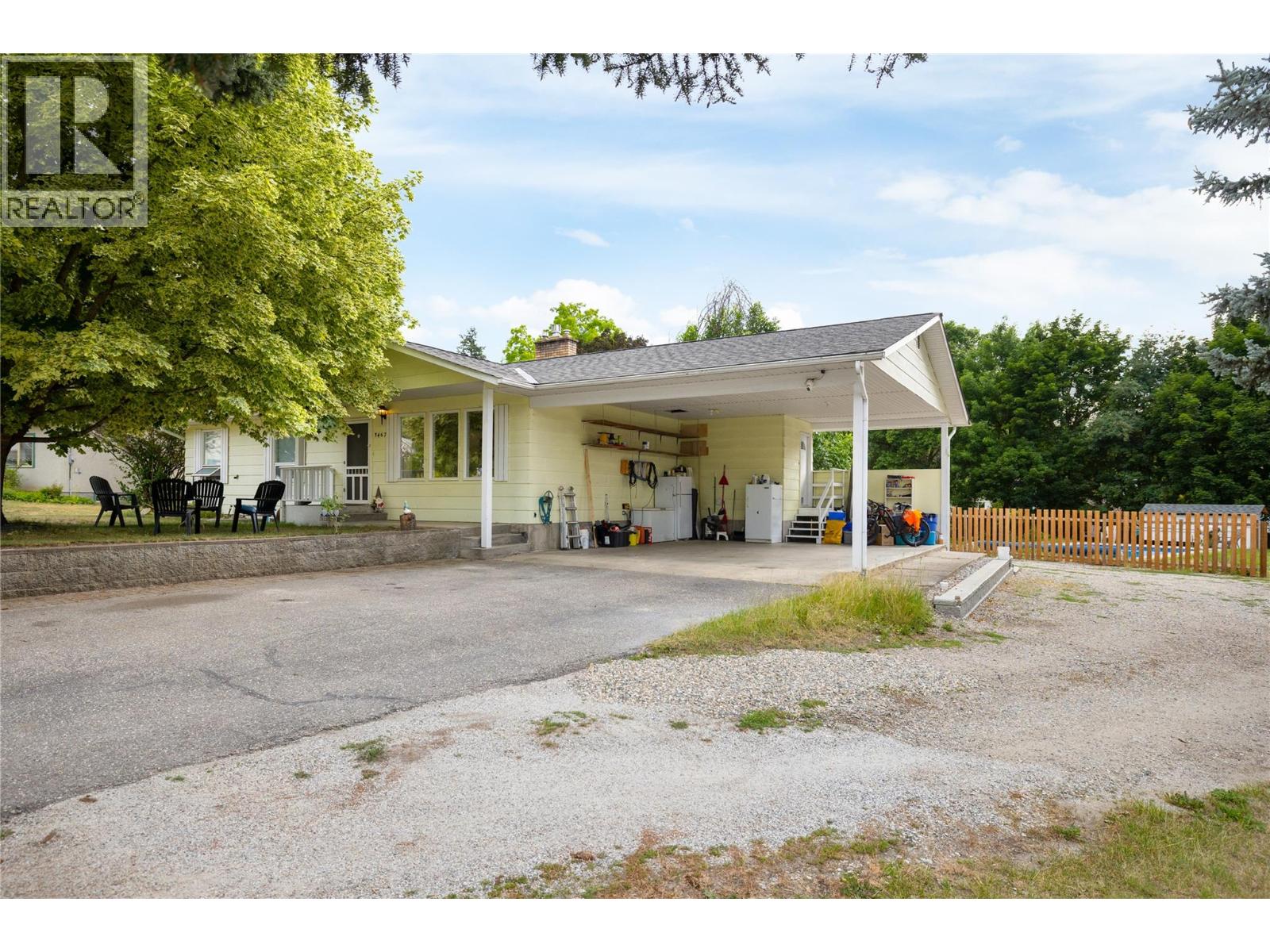 3467 Lockhart Crescent - 2