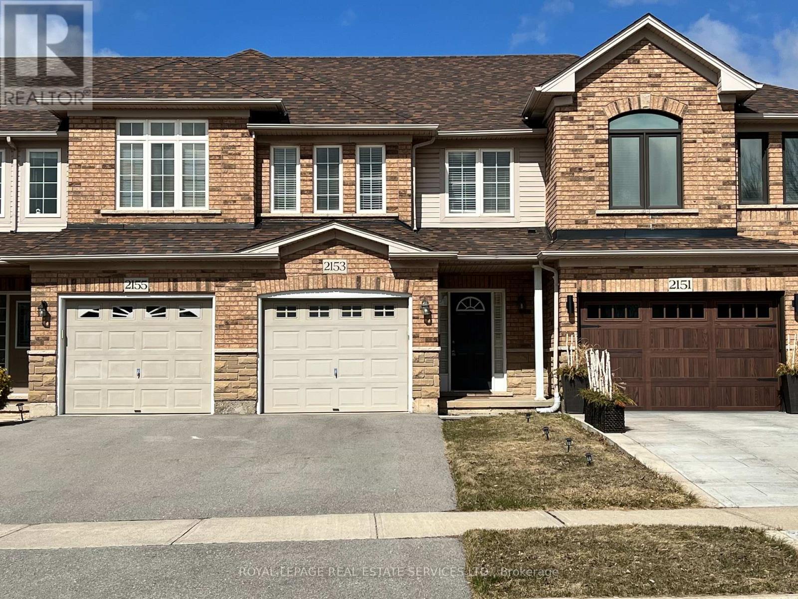 Attractive Curb-Appeal