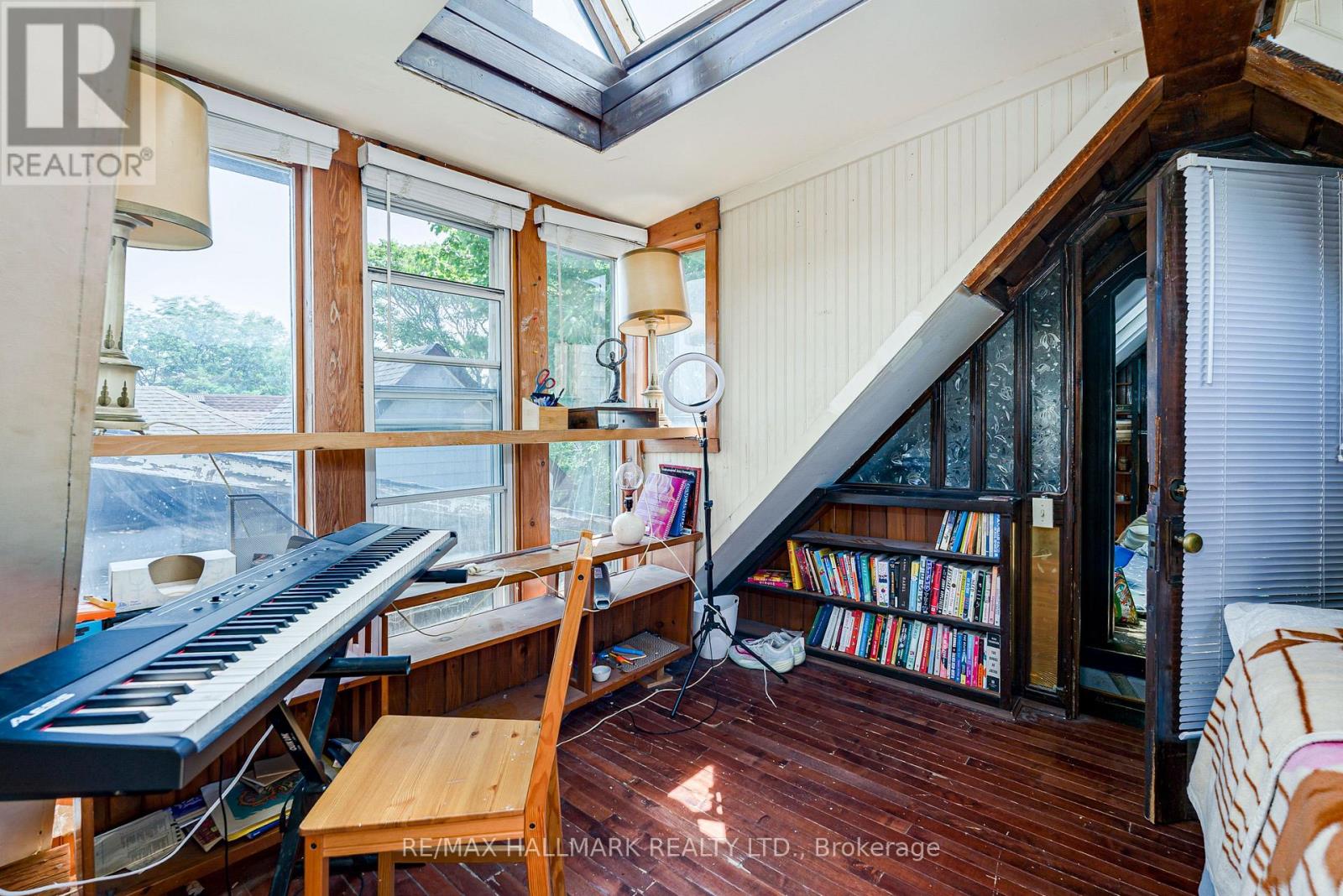 204 YARMOUTH ROAD - 14