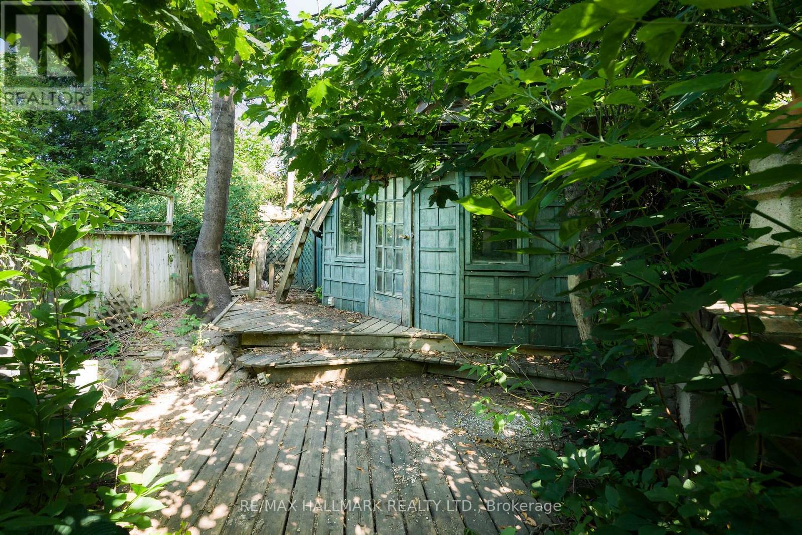 204 YARMOUTH ROAD - 23