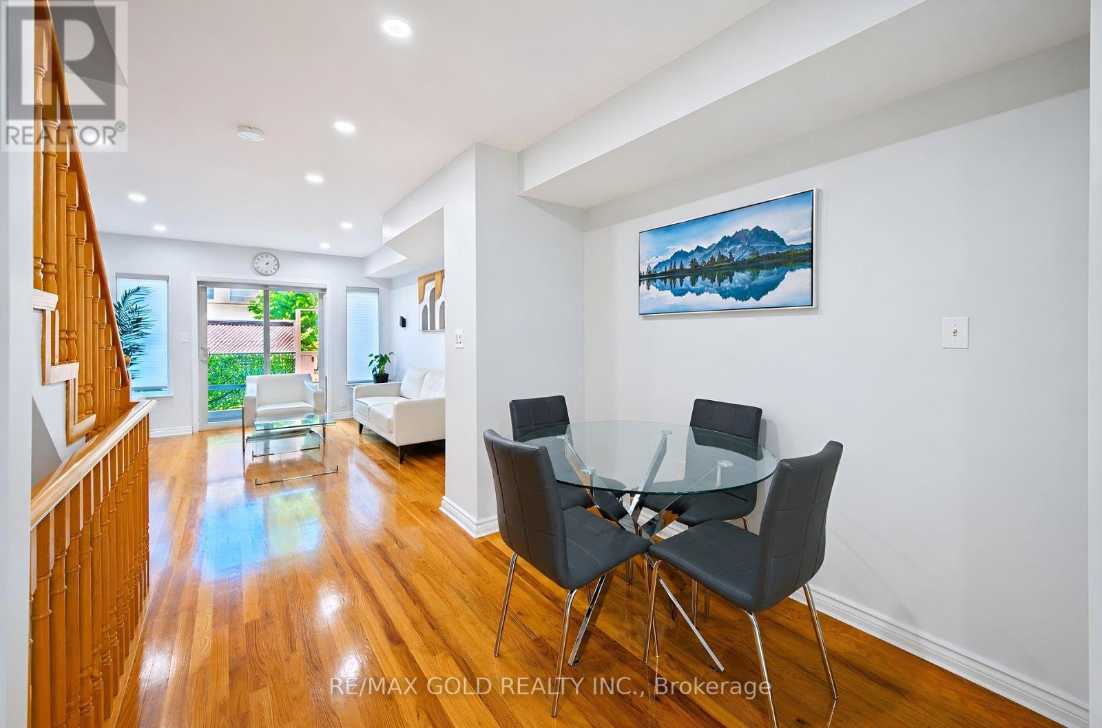 #53 80 STRATHAVEN DRIVE - 20