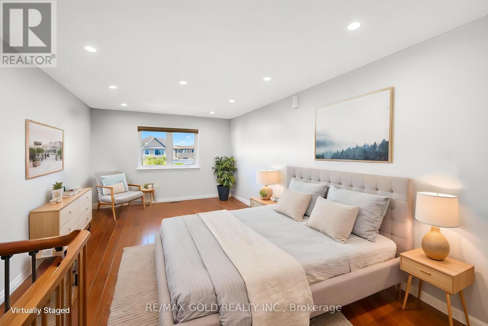 #53 80 STRATHAVEN DRIVE - 31