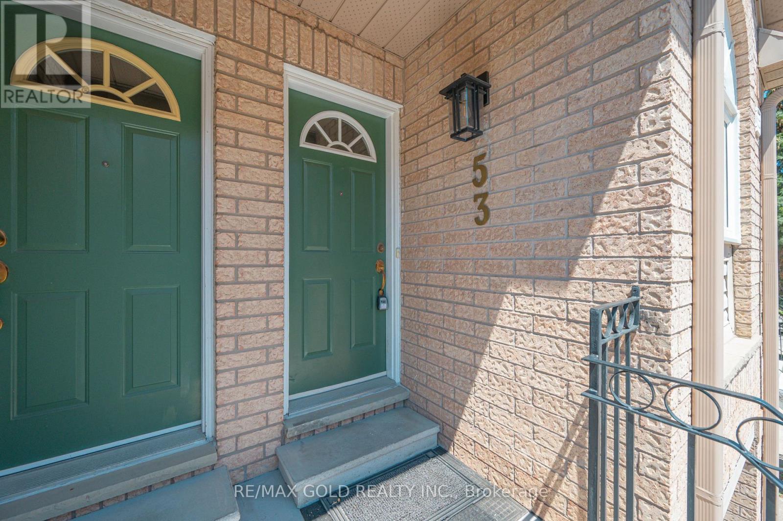 #53 80 STRATHAVEN DRIVE - 5