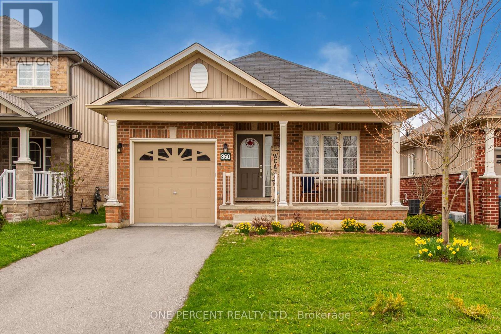 360 ARMSTRONG STREET W - 1