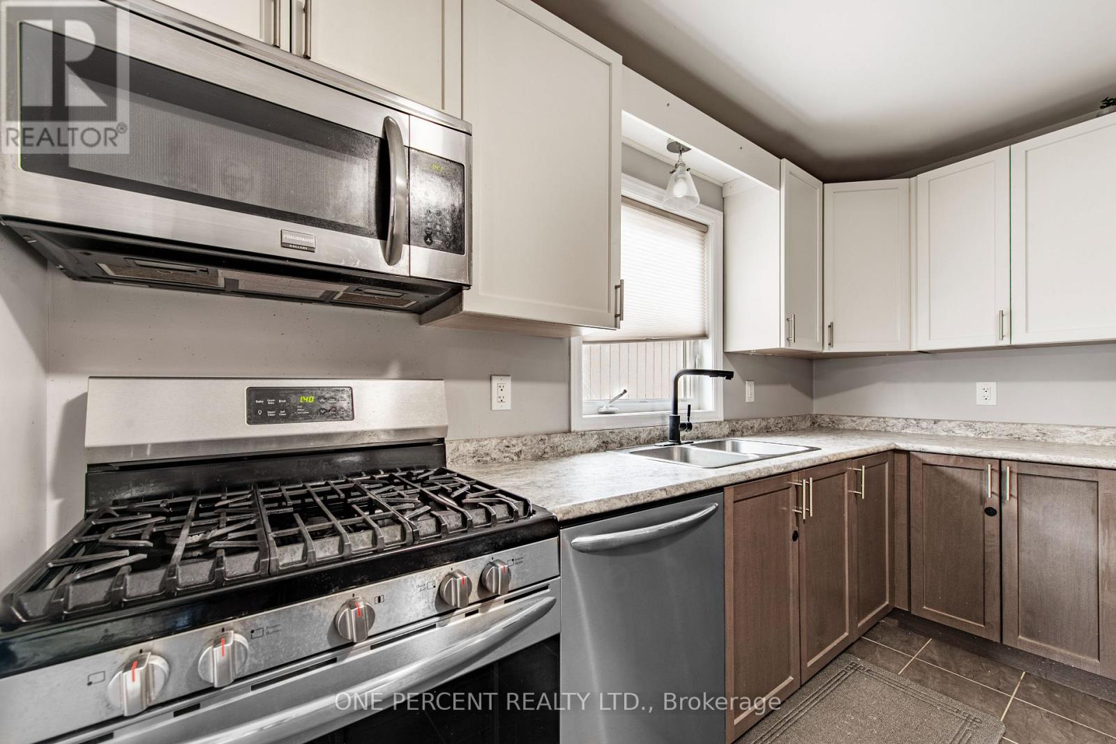 360 ARMSTRONG STREET W - 13