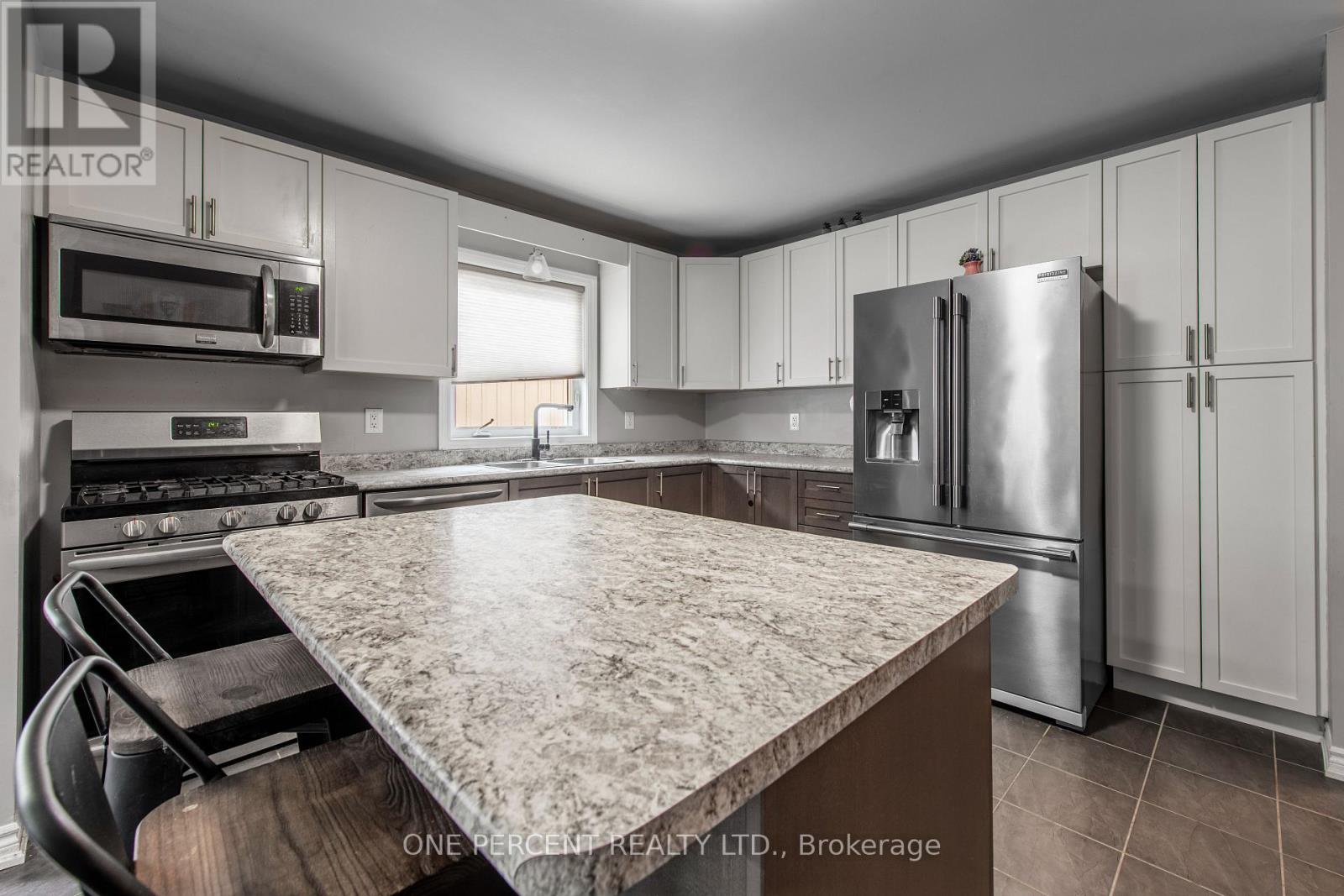 360 ARMSTRONG STREET W - 15