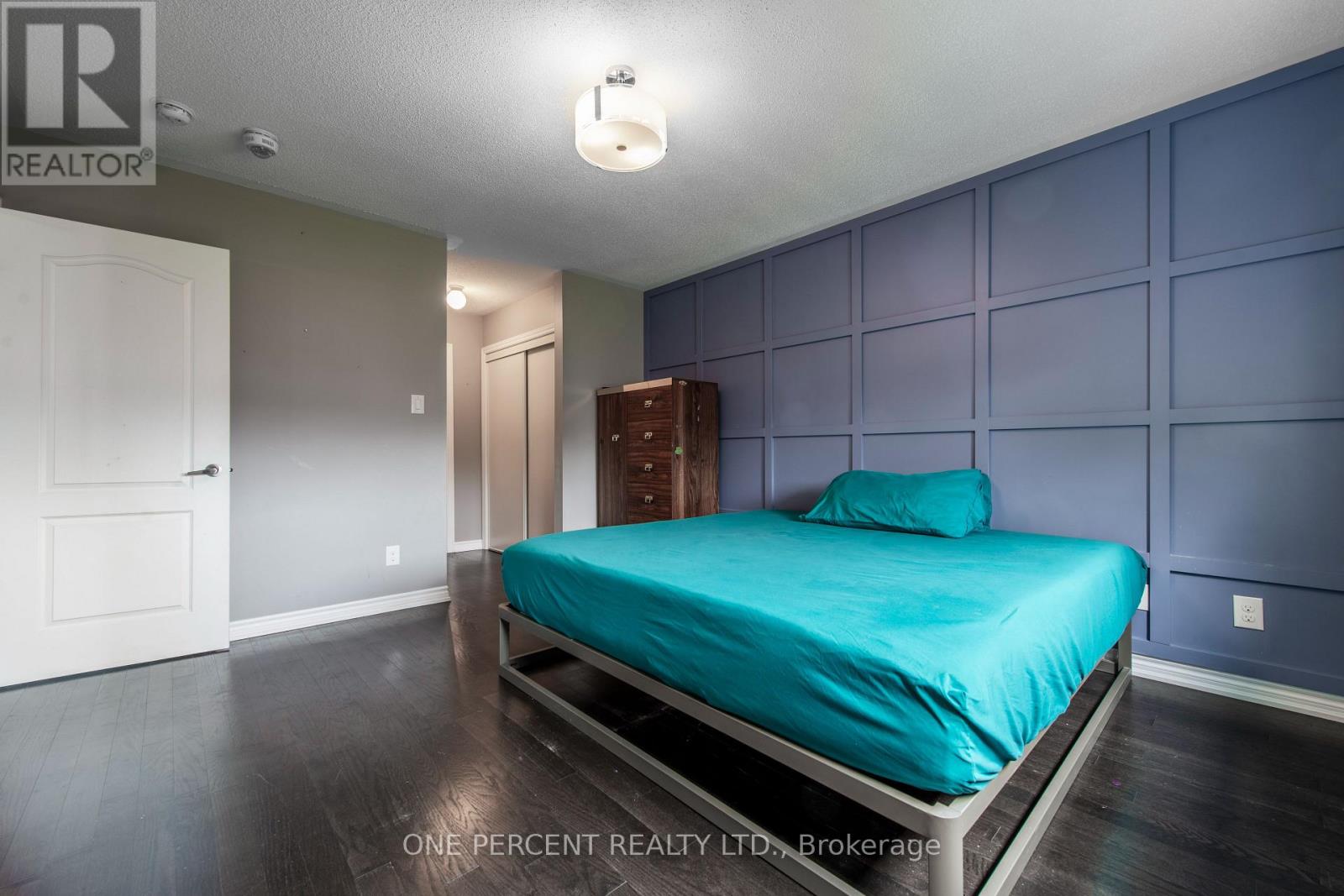 360 ARMSTRONG STREET W - 20