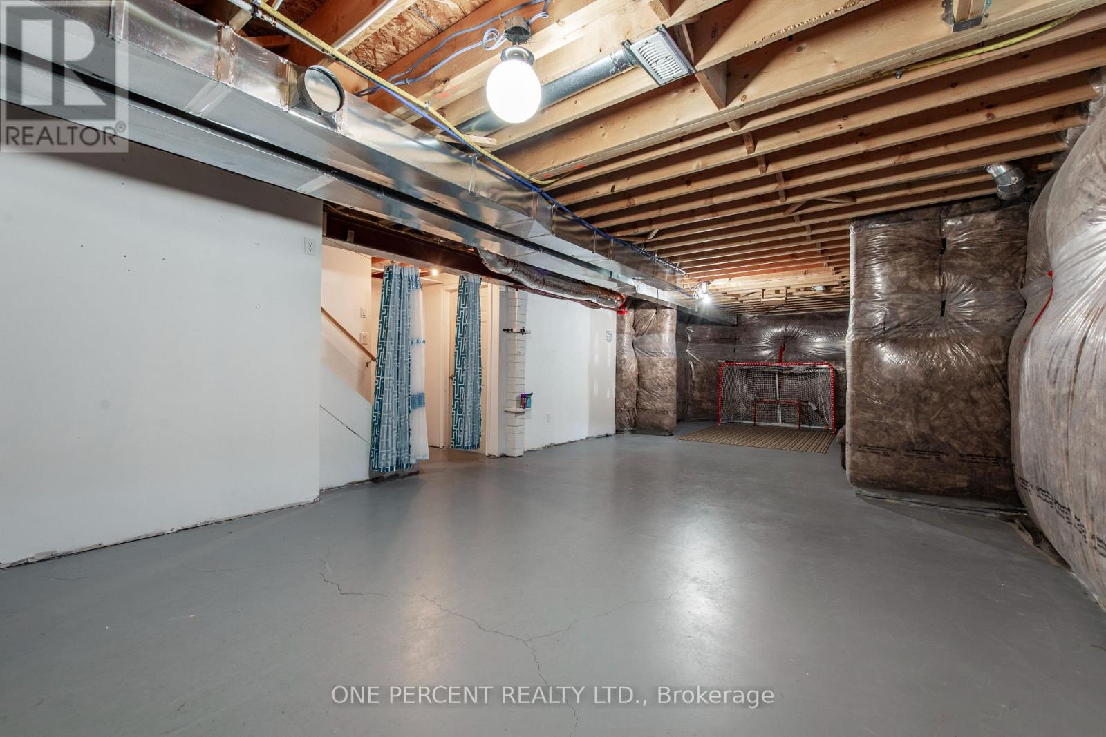 360 ARMSTRONG STREET W - 29