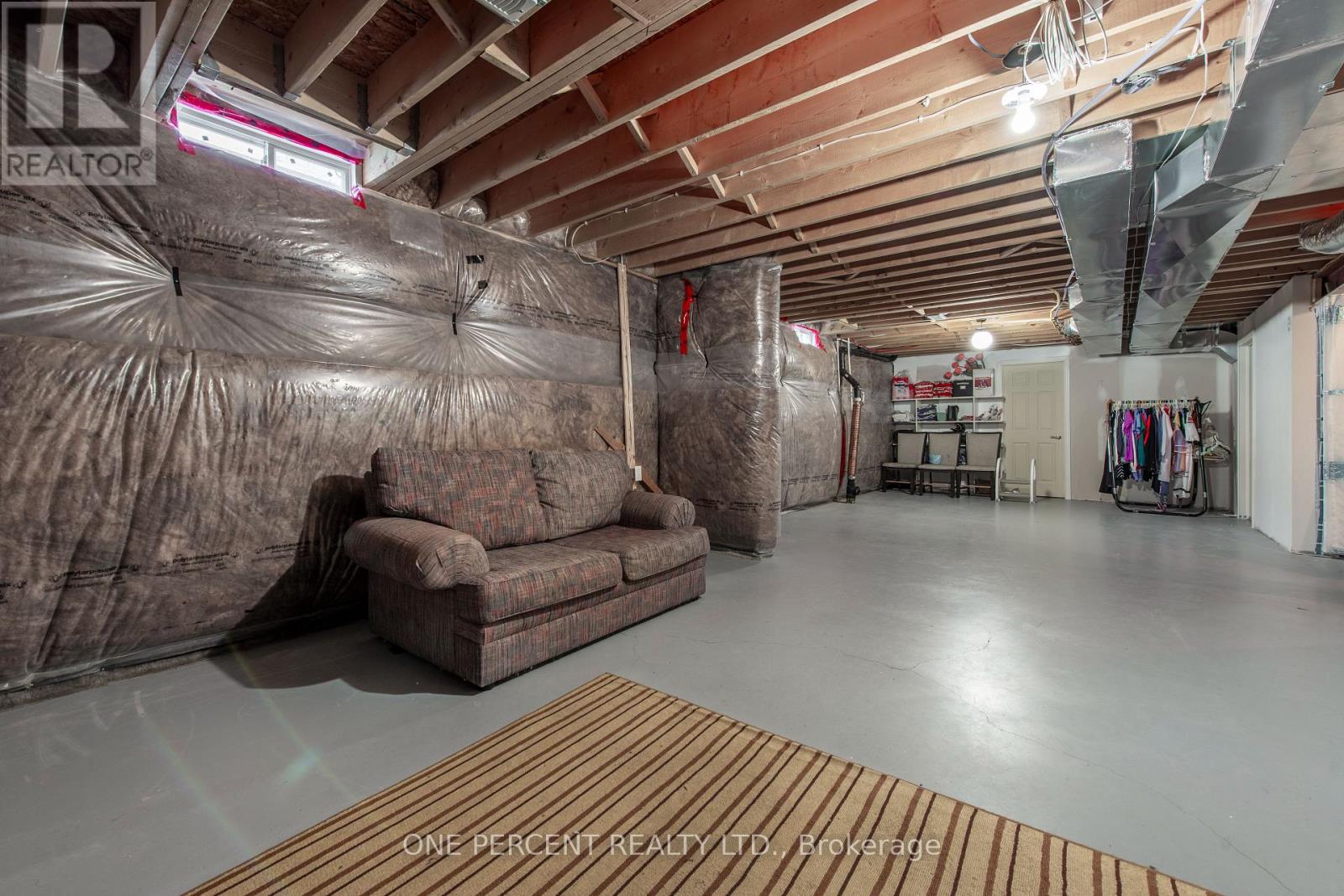 360 ARMSTRONG STREET W - 30
