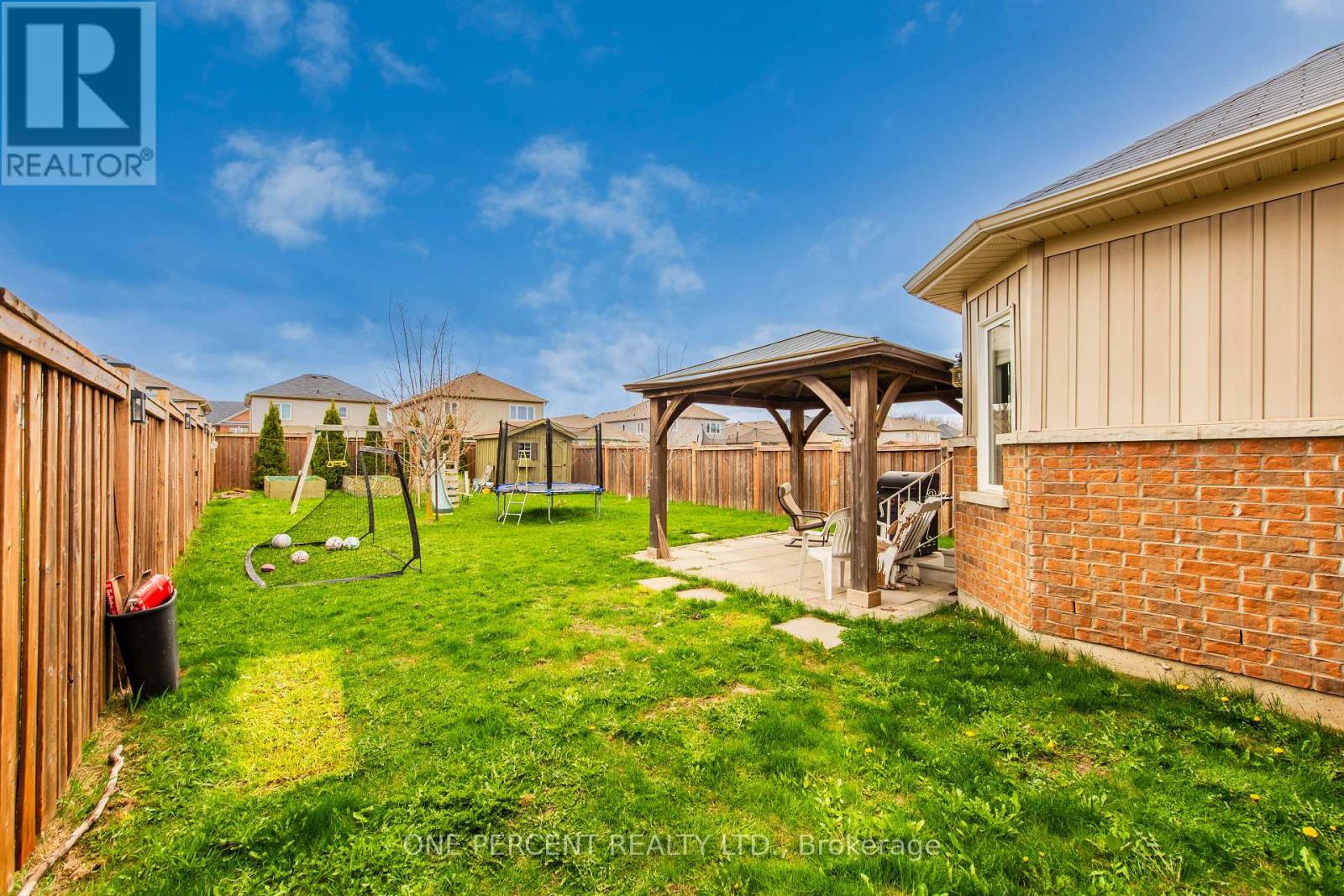 360 ARMSTRONG STREET W - 37