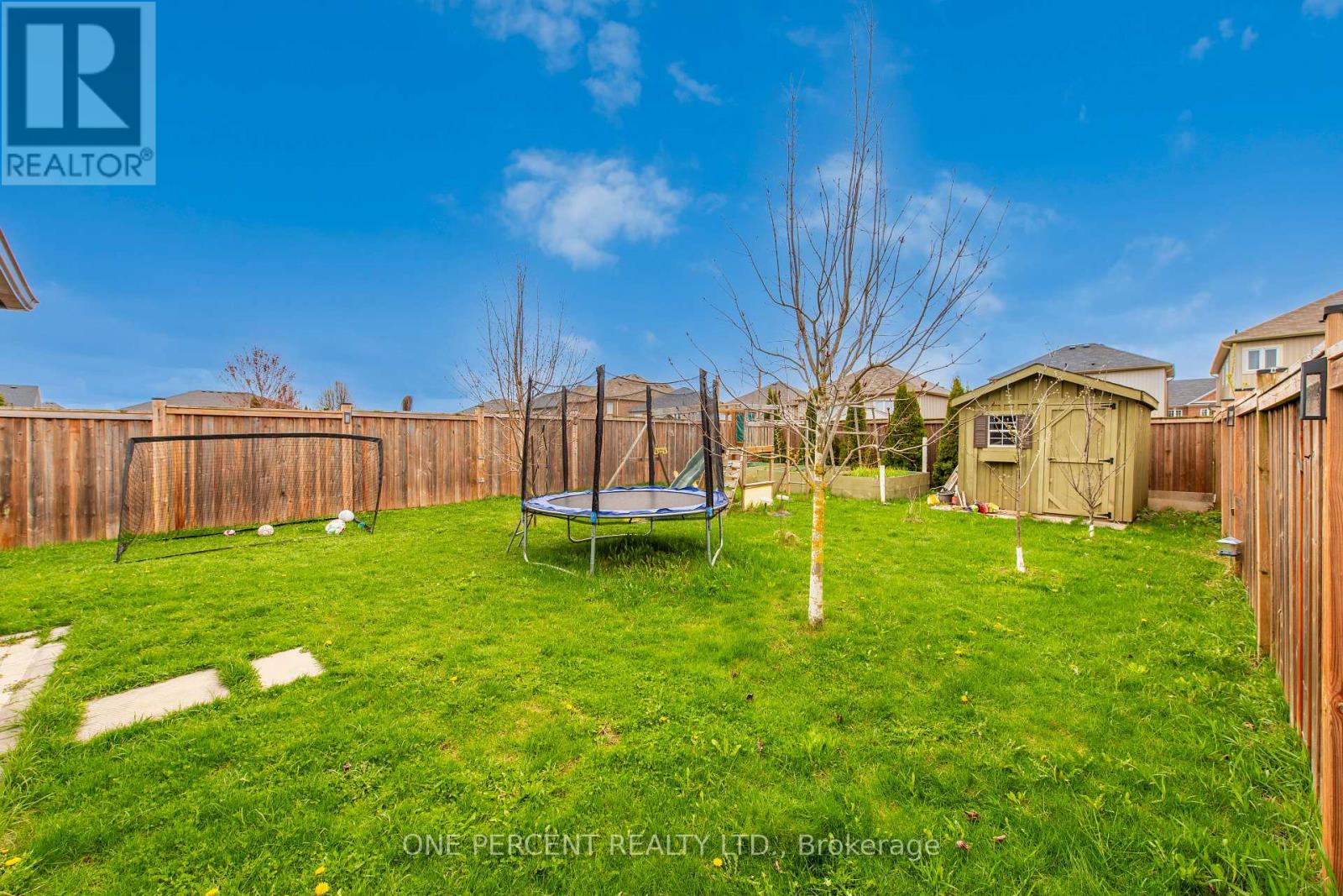 360 ARMSTRONG STREET W - 38