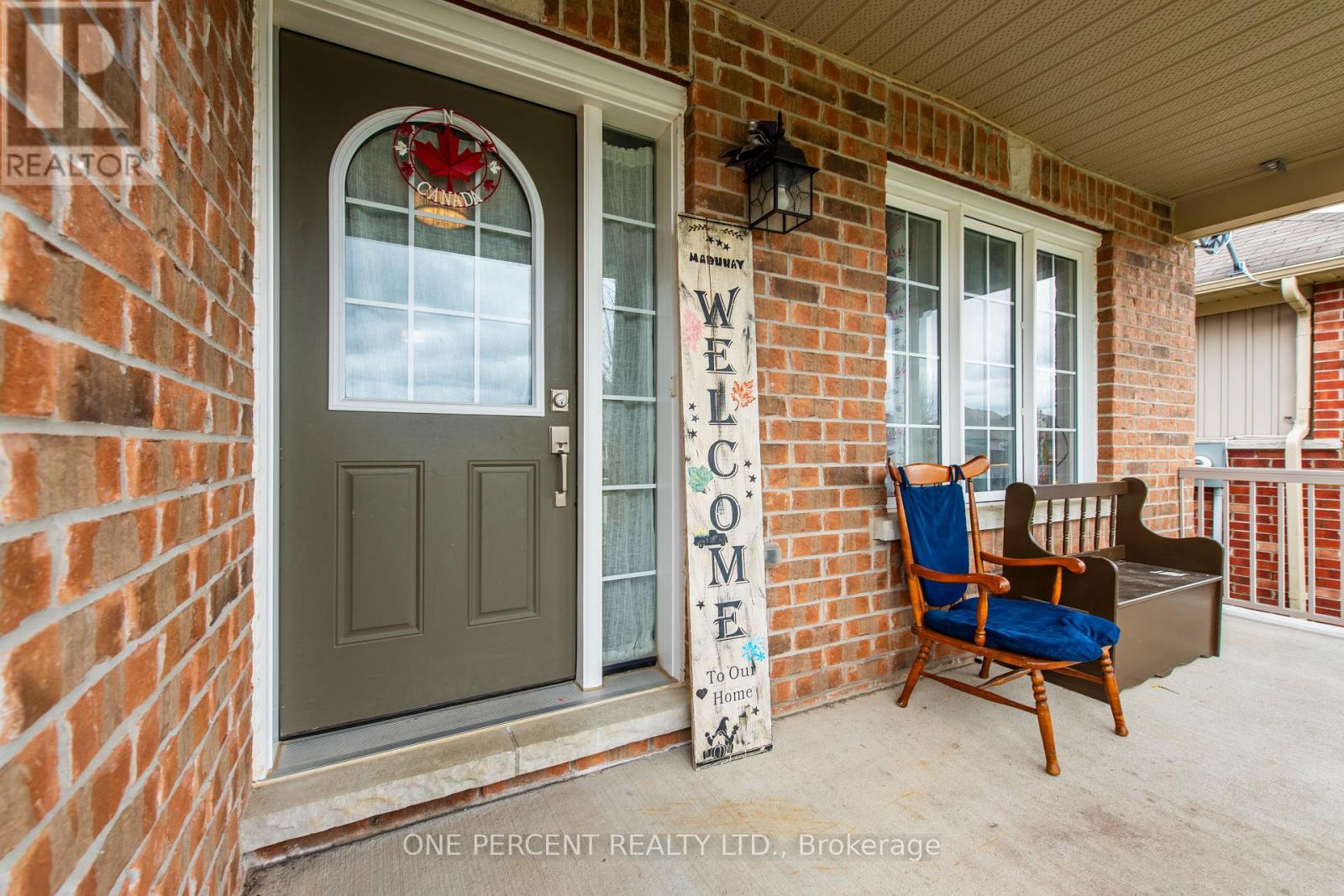 360 ARMSTRONG STREET W - 4
