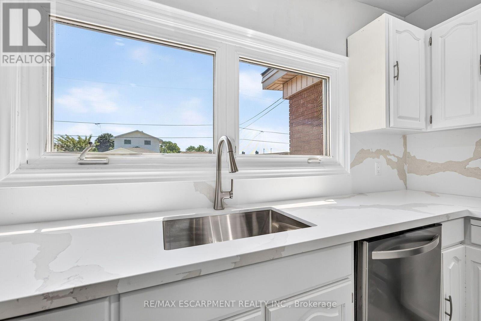 96 FIELDING CRESCENT - 11