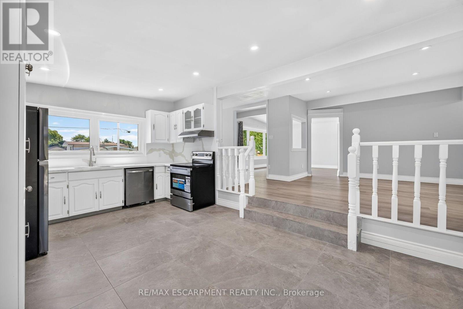 96 FIELDING CRESCENT - 14
