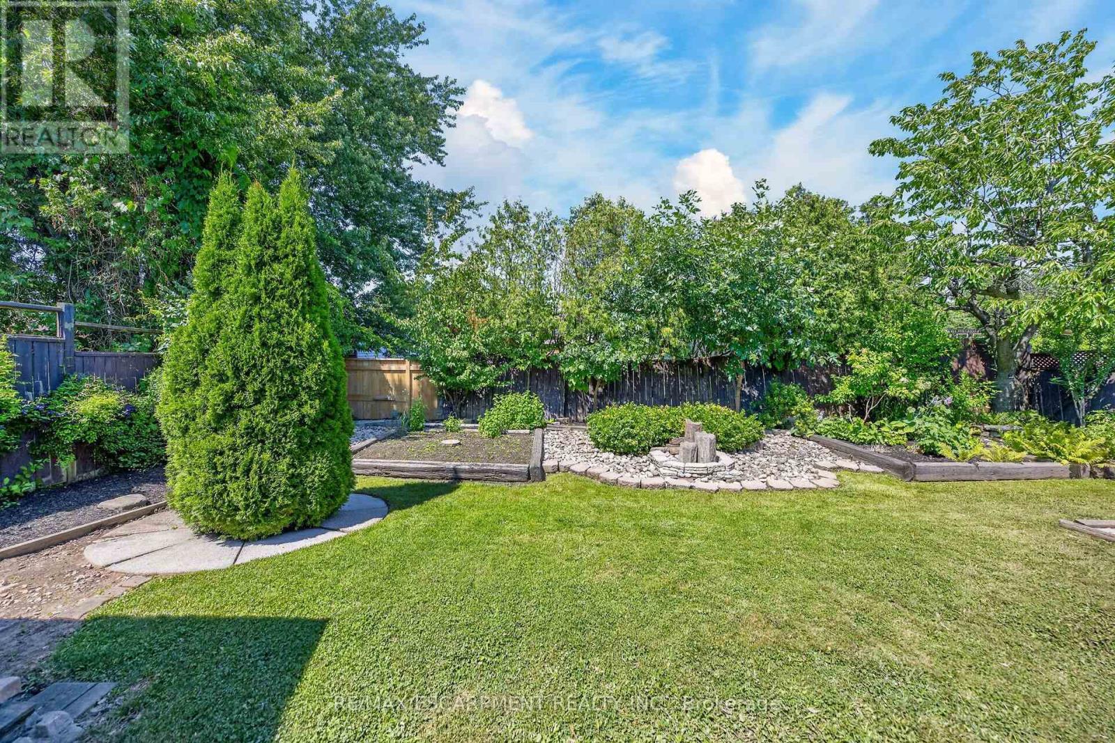 96 FIELDING CRESCENT - 41