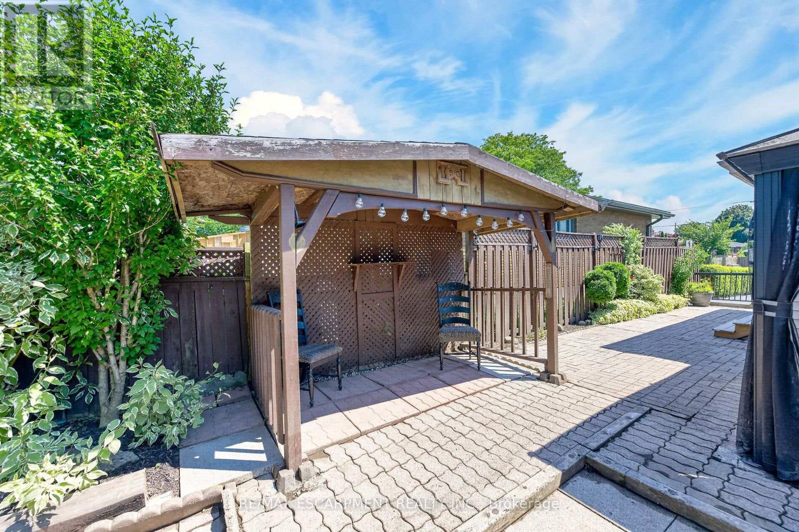 96 FIELDING CRESCENT - 42