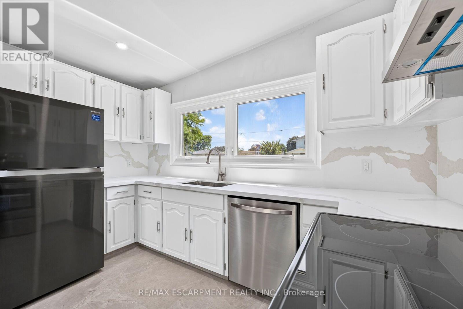 96 FIELDING CRESCENT - 9