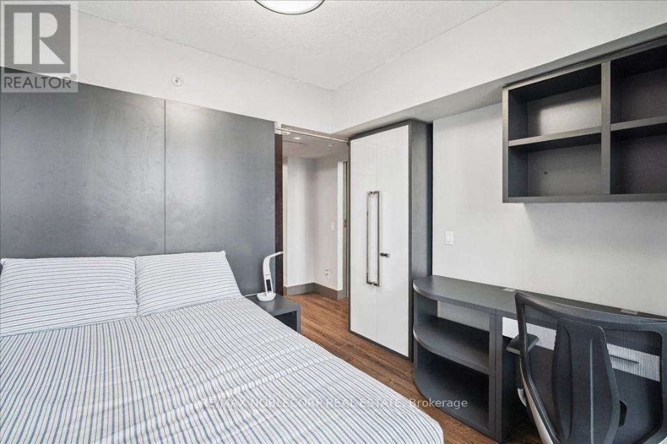 #S1007 330 PHILLIP STREET - 14