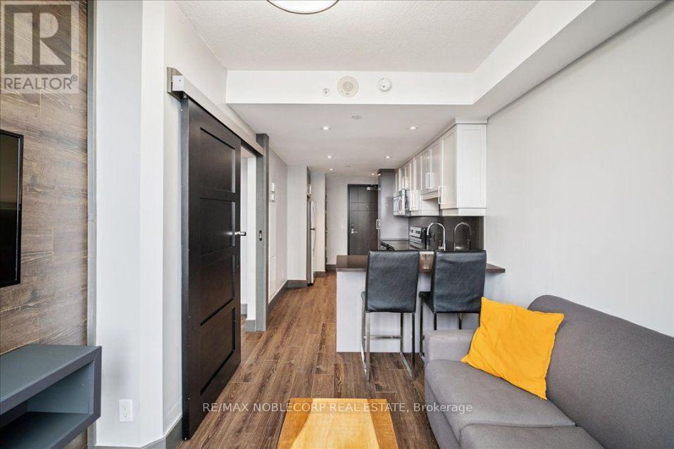 #S1007 330 PHILLIP STREET - 17
