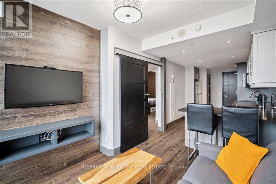 #S1007 330 PHILLIP STREET - 18