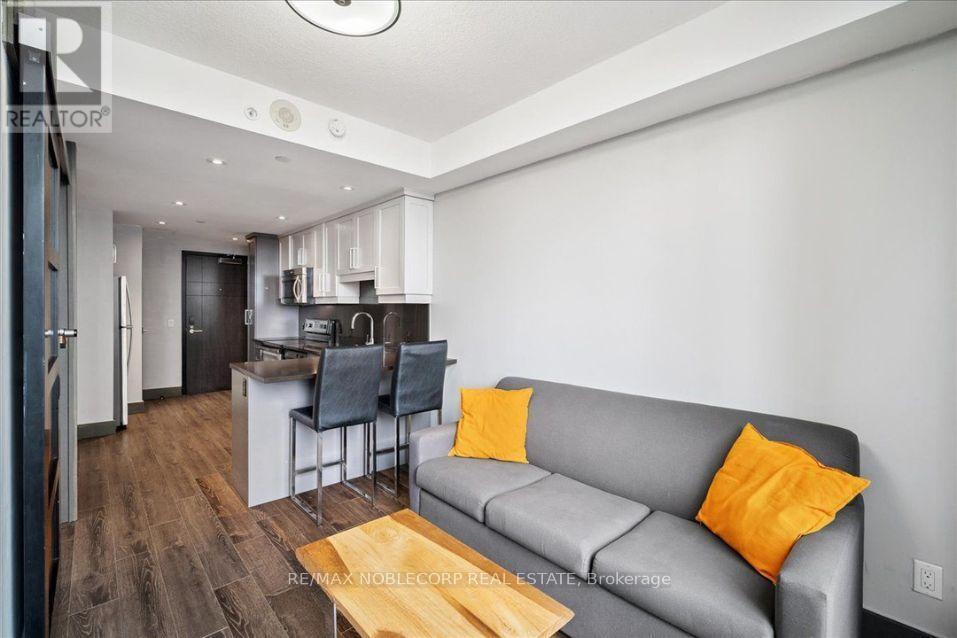 #S1007 330 PHILLIP STREET - 19