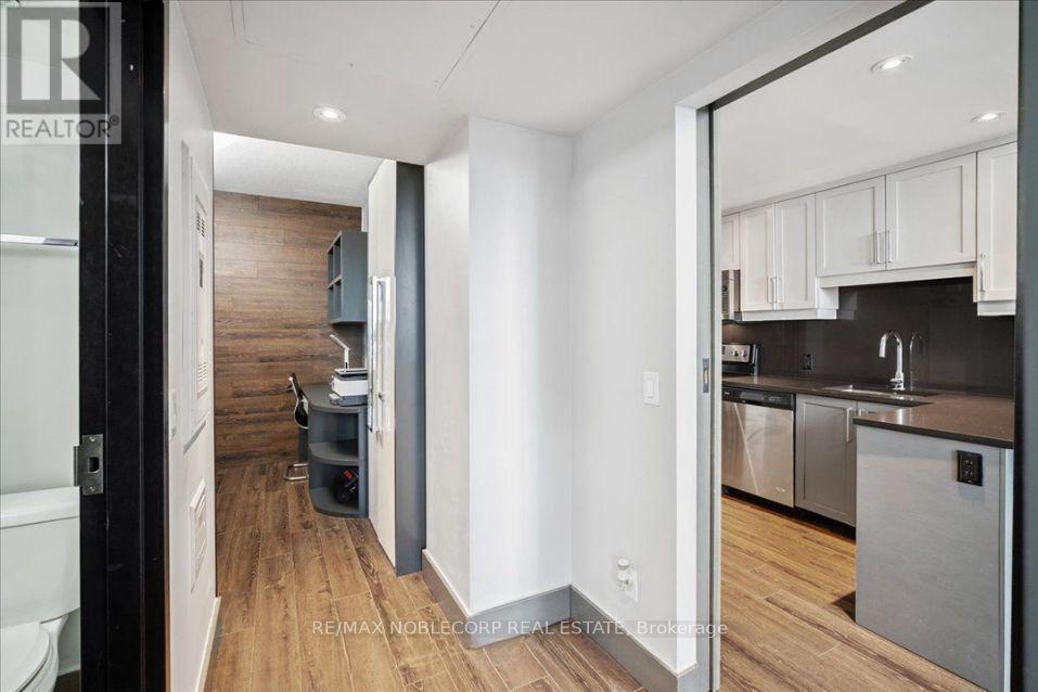 #S1007 330 PHILLIP STREET - 24