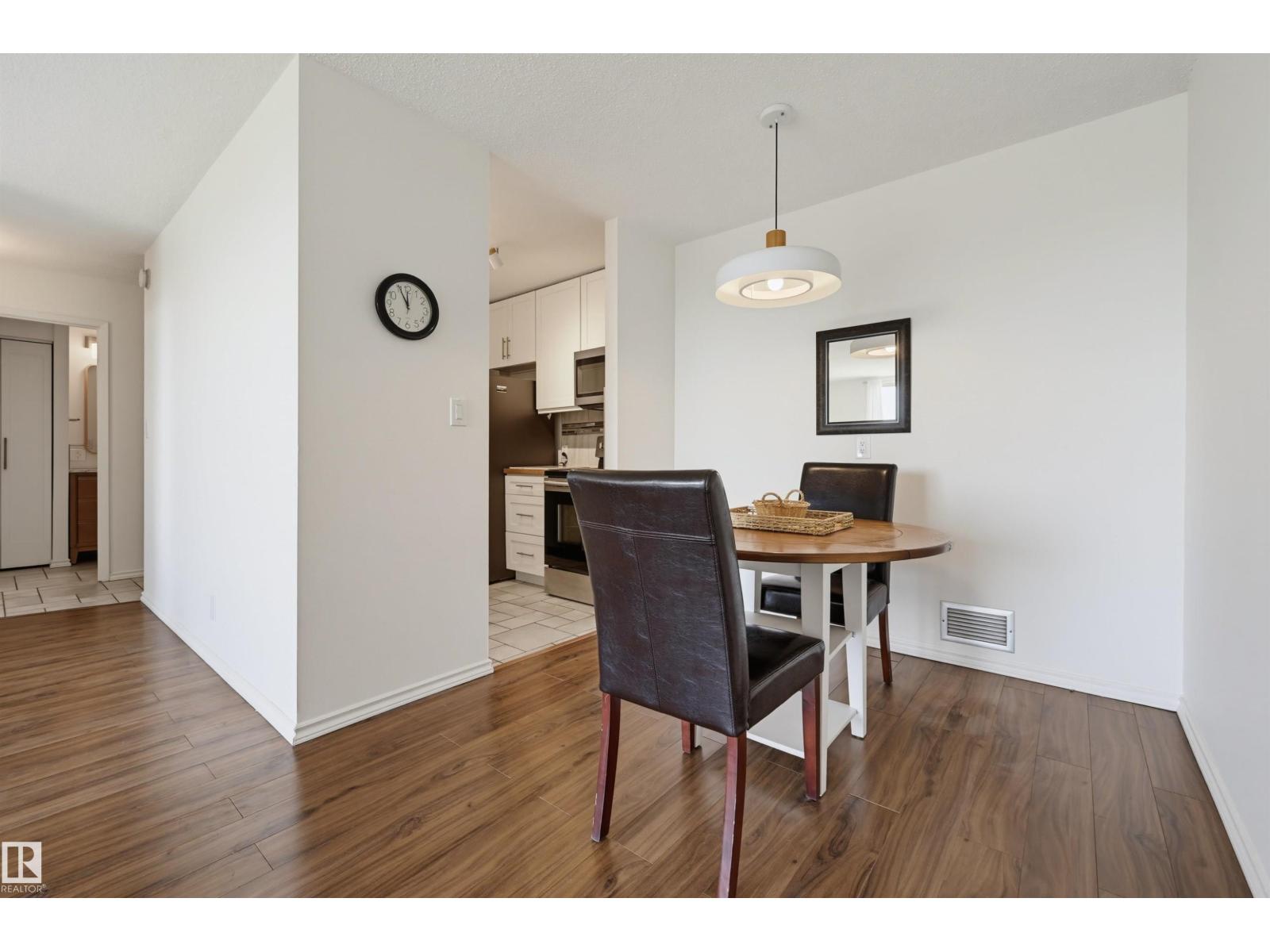 #709 11307 99 AV NW - 7