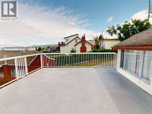 4439 OMINECA AVE - 11