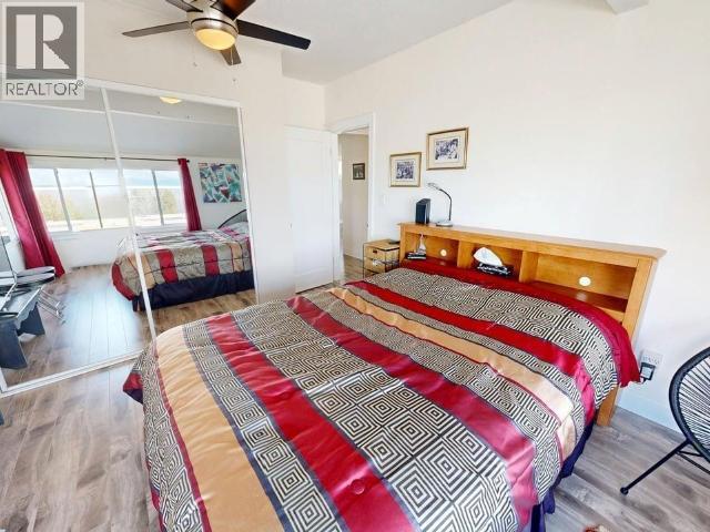 4439 OMINECA AVE - 30