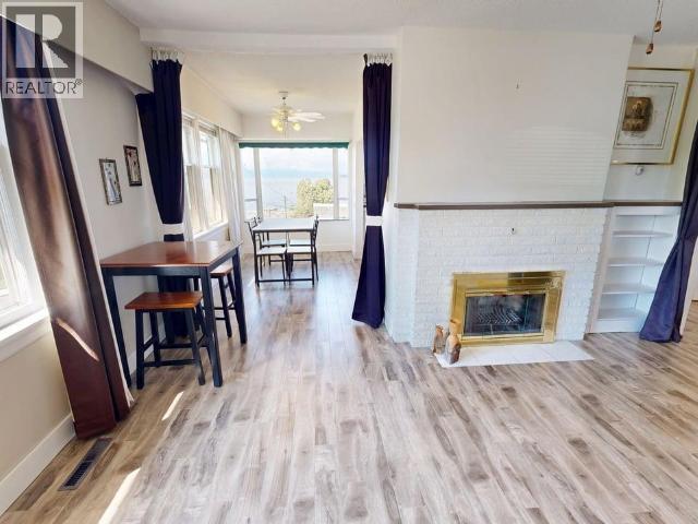 4439 OMINECA AVE - 13
