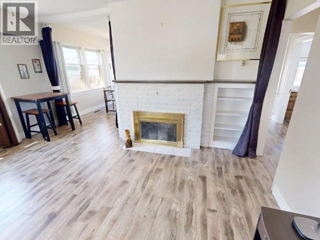4439 OMINECA AVE - 24