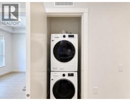 426 82 First Street, New Westminster, BC V3L0L8 Photo 8