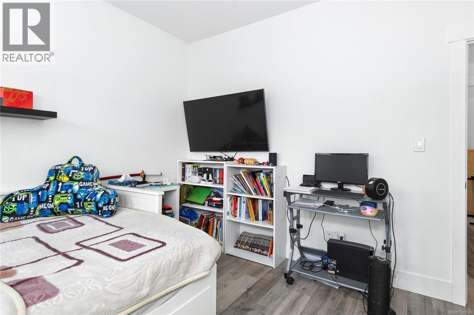 720 Sitka St - 22