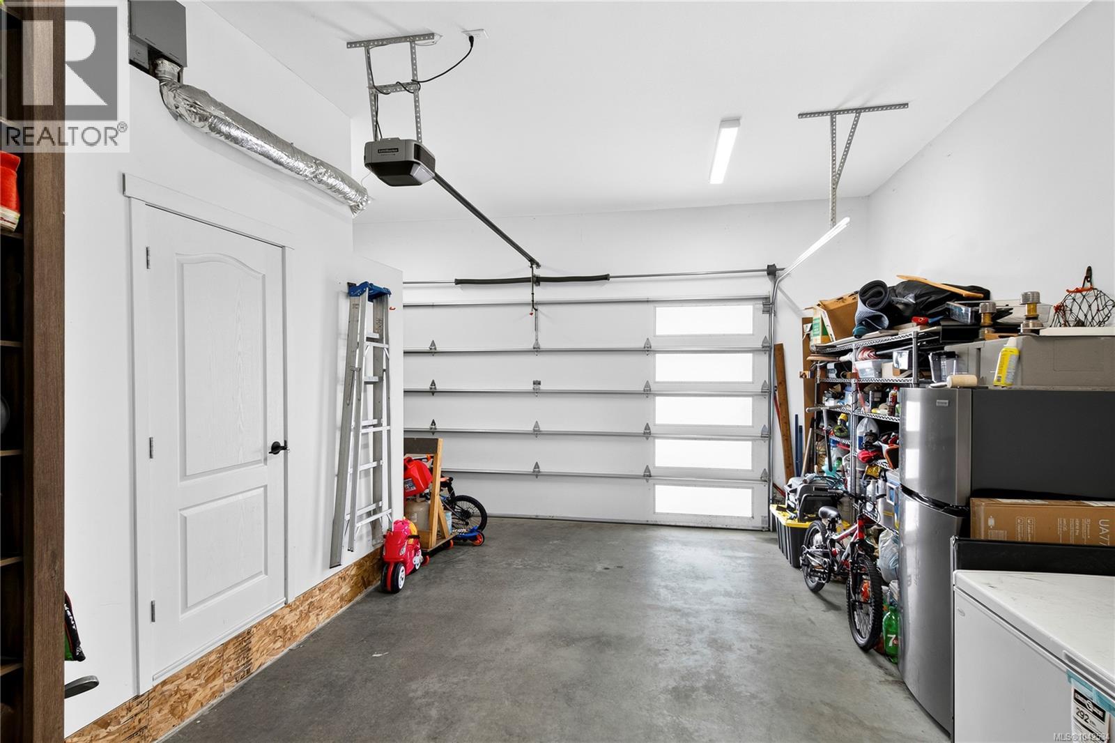 720 Sitka St - 28