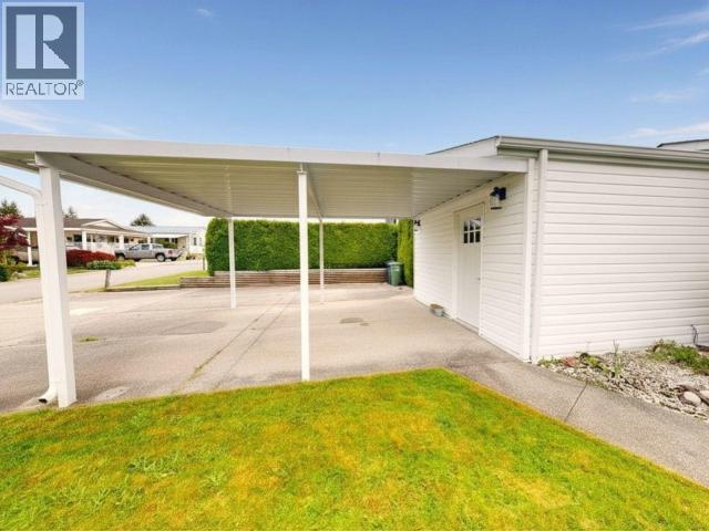 250-7575 DUNCAN STREET - 29