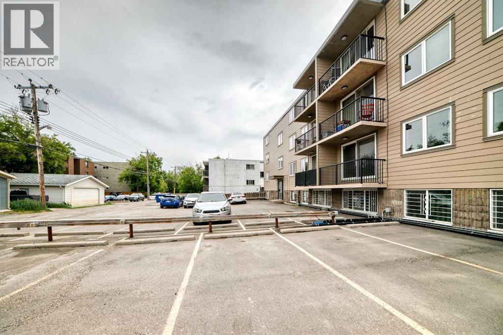 #203 310 4 Avenue NE - 18