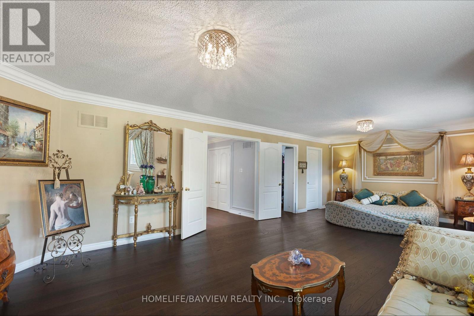 8 PICO CRESCENT - 22