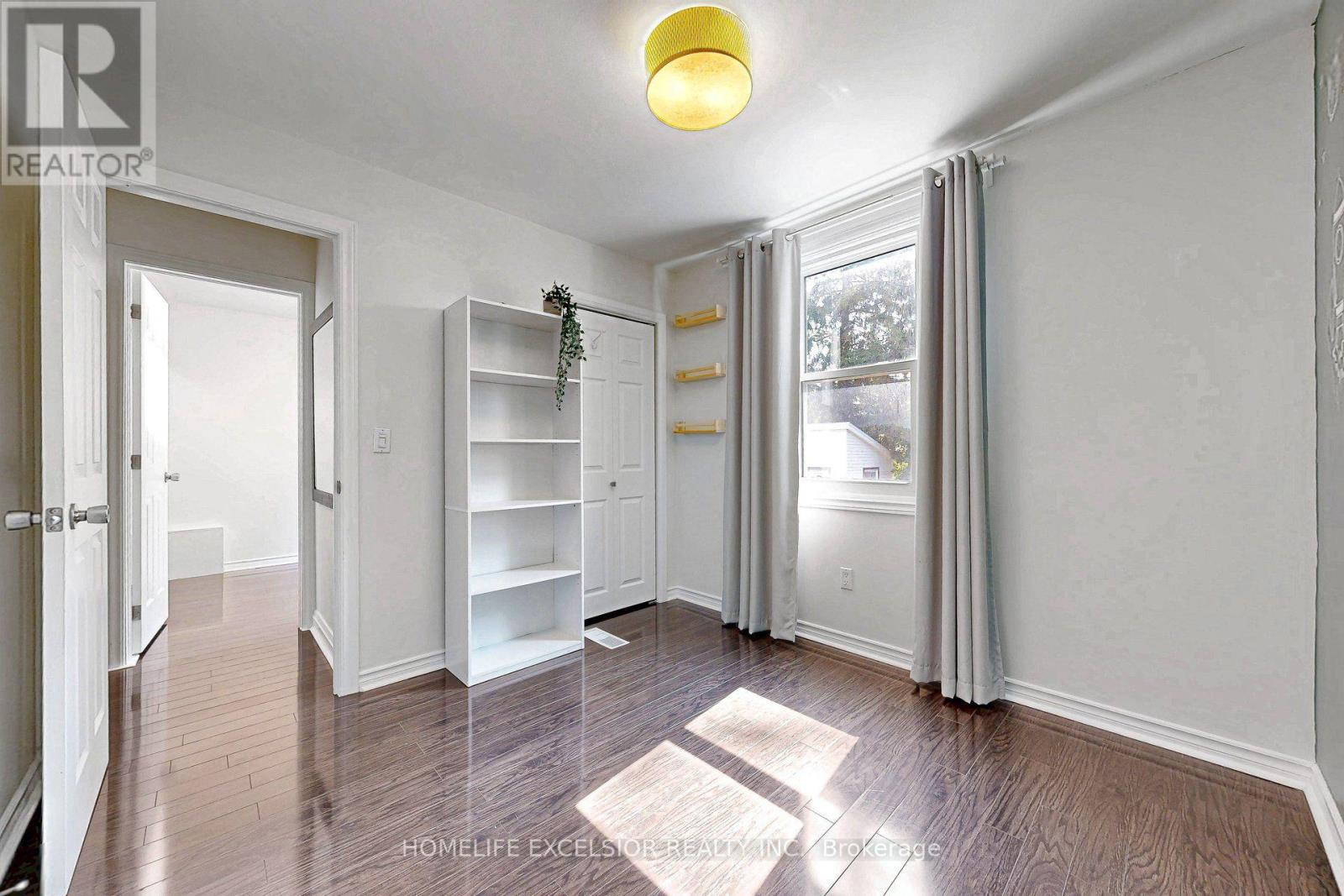 4 ALBERT STREET - 21