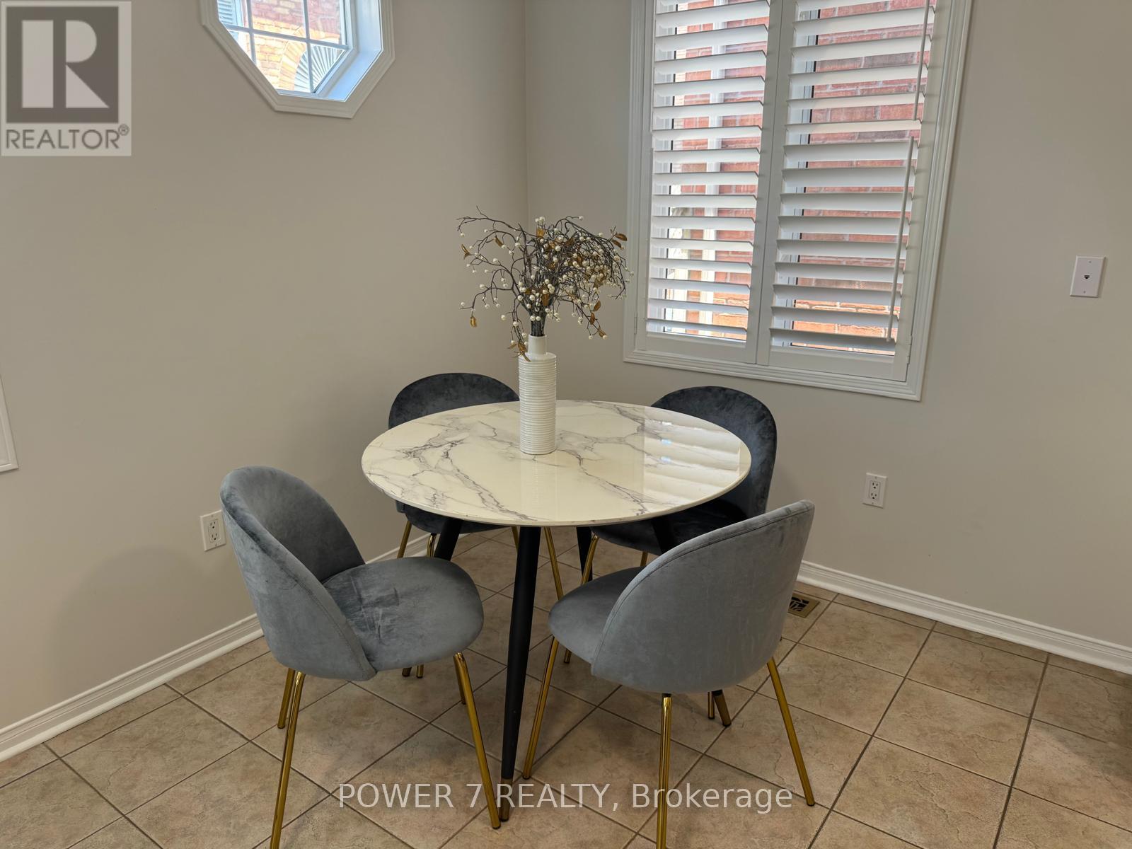 28 CLIVEDEN PLACE - 19