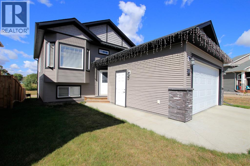 30 Henderson Crescent - 3