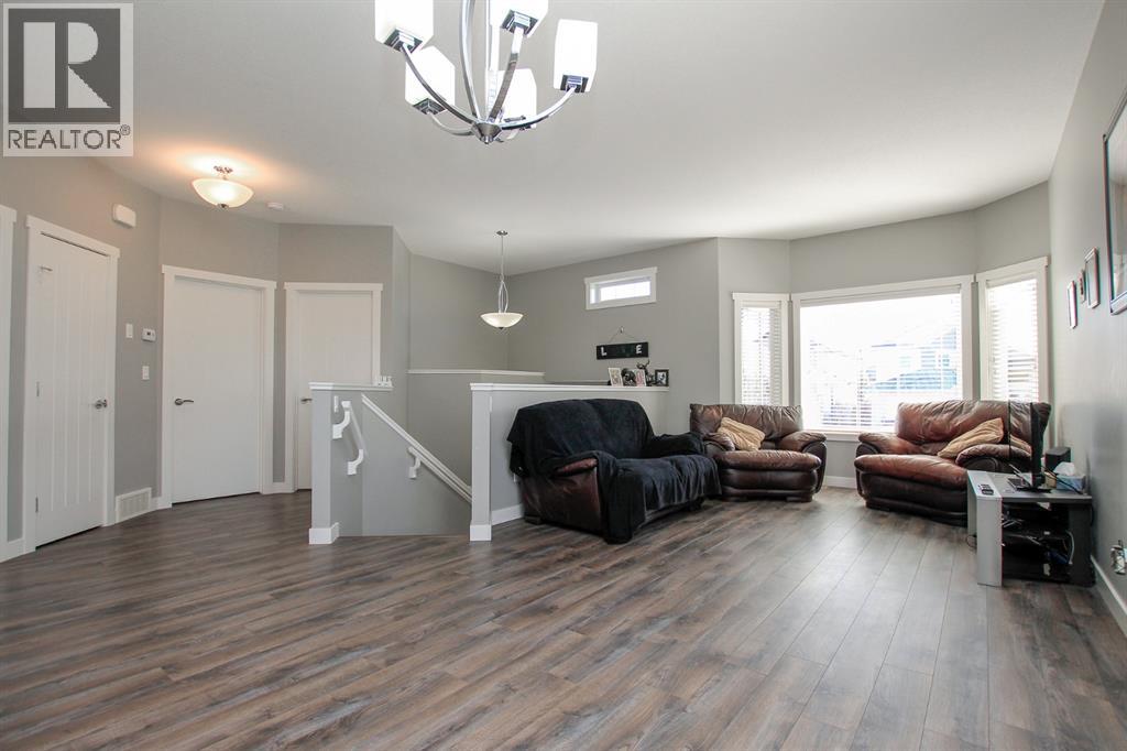 30 Henderson Crescent - 9