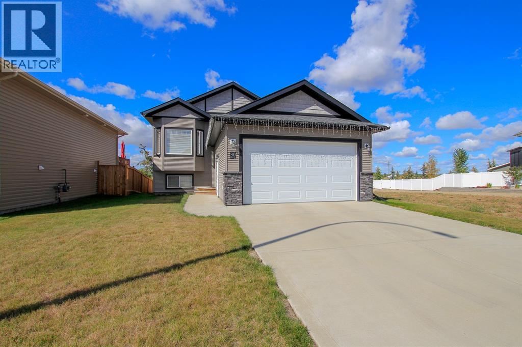30 Henderson Crescent - 1